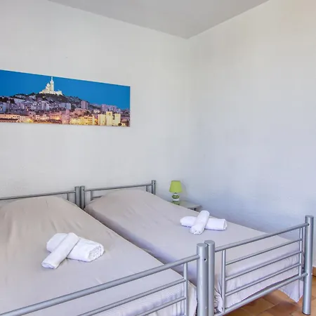 Apartamento Hameau La Madrague-8 By Interhome